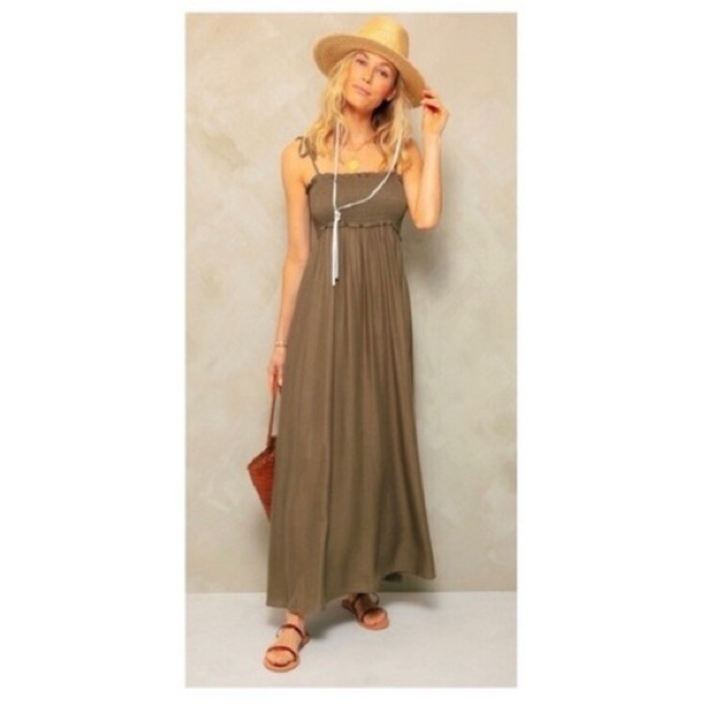 NWOT Tuckernuck Pomander Place Olive Green Smocked Dress in size Large
